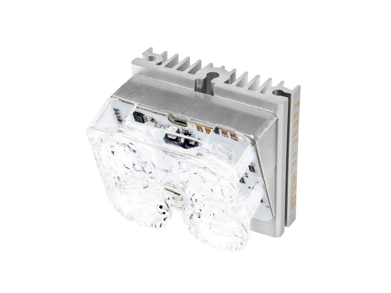 L51 4-LED 46×42 White Work/Alley Lit Angle View