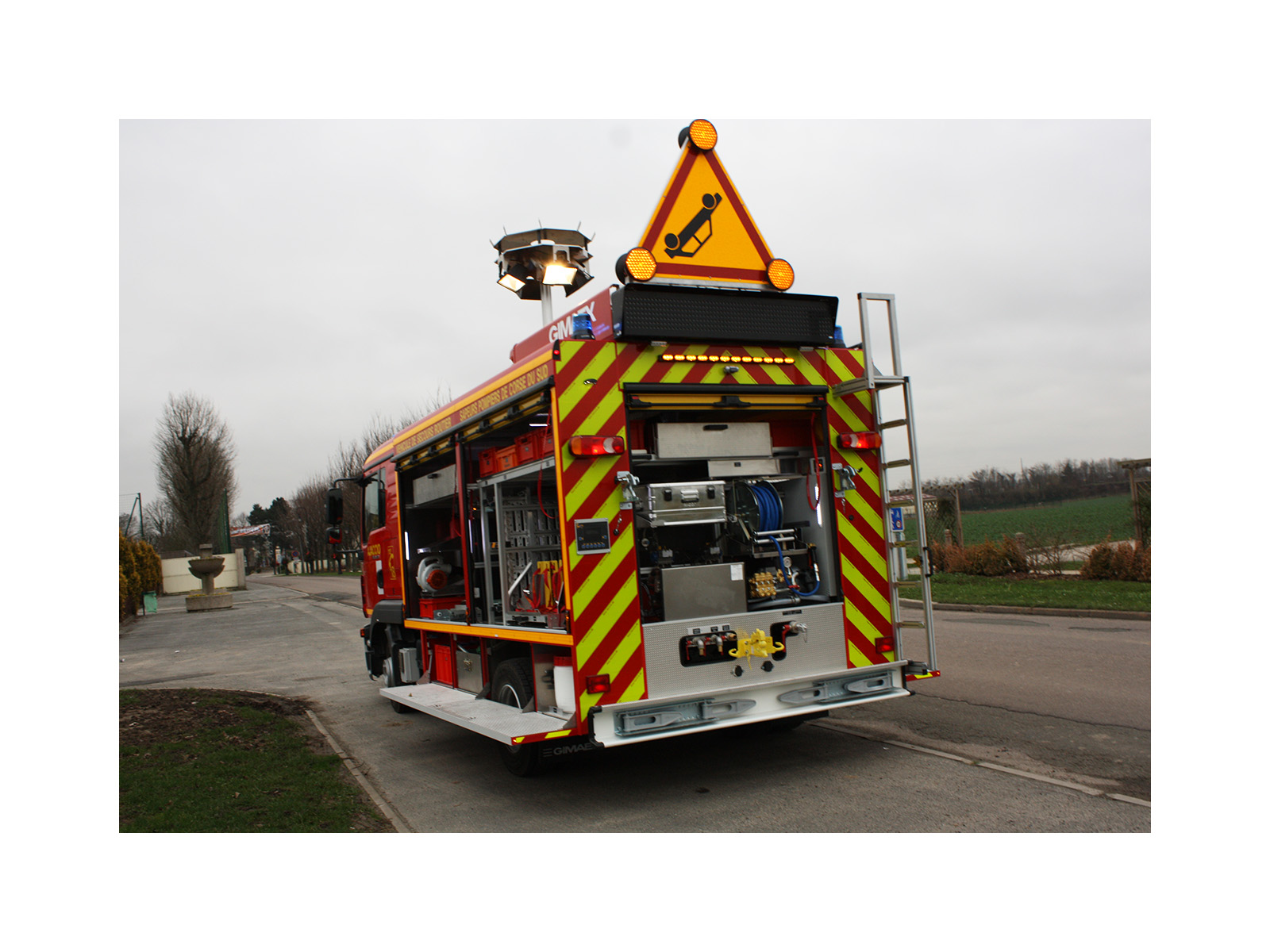 Message Panels with Frame fire and rescue – AKIO - Image 2