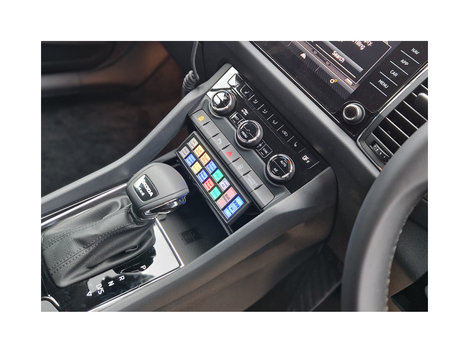 MCS-T16 MaxiPlus Switch Unit In Situ Skoda